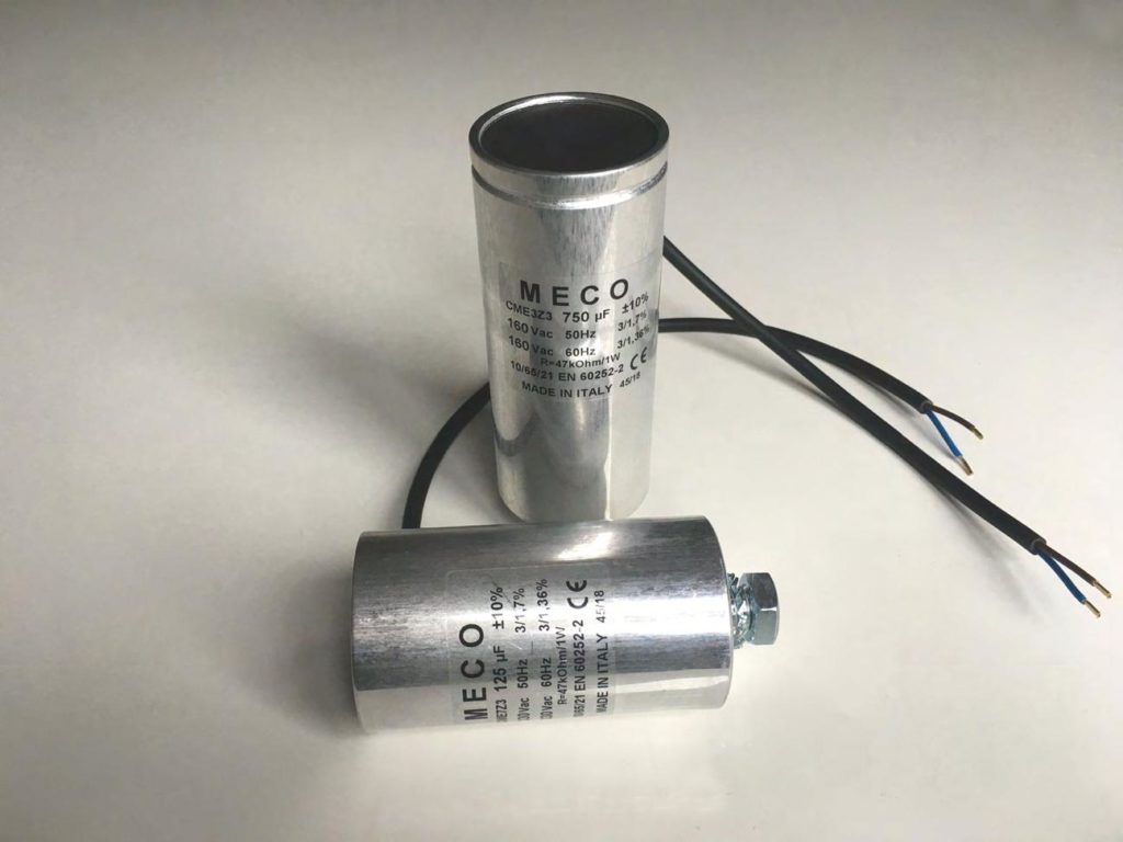 Serie-CMEZ3-Condensatori-elettrolitici-per-avviamento-motori-a-doppia-custodia-IP54--1024x768